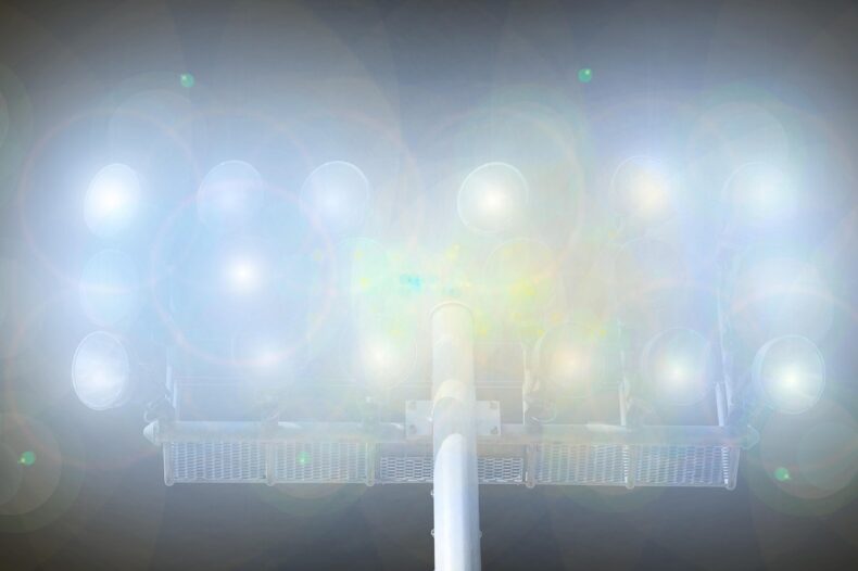 floodlight-2546098_1280